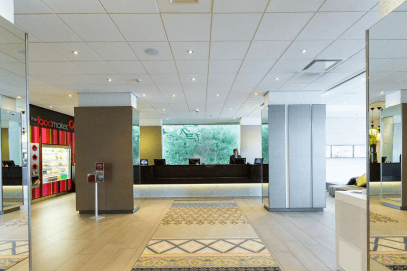 Nachtreceptionist image