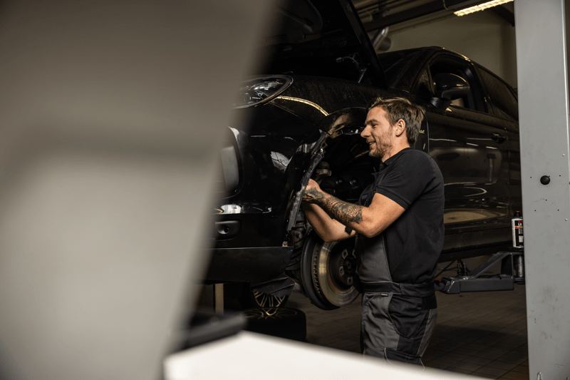 Fordonstekniker Porsche Center Halmstad image