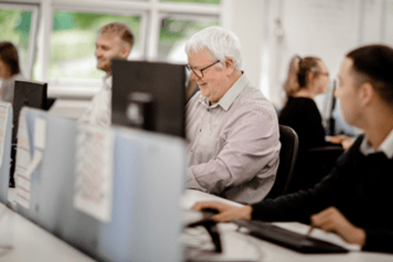 Estimating Manager image