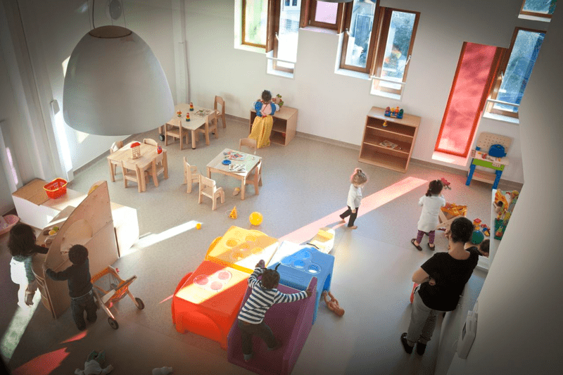 EDUCATEUR DE JEUNES ENFANTS (EJE) en crèche - H/F - La Maison Kangourou image