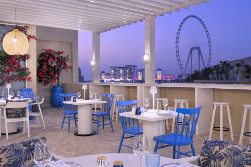 Assistant Outlet Manager image