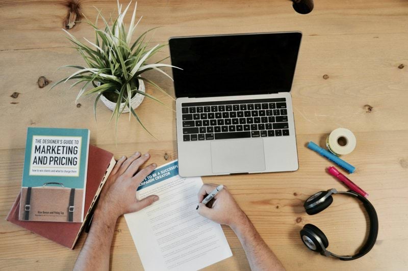 Consultor/a en Marketing digital y off line image