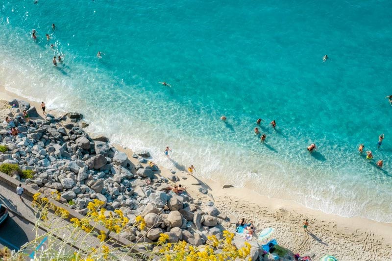 COMMIS BAR SPIAGGIA image