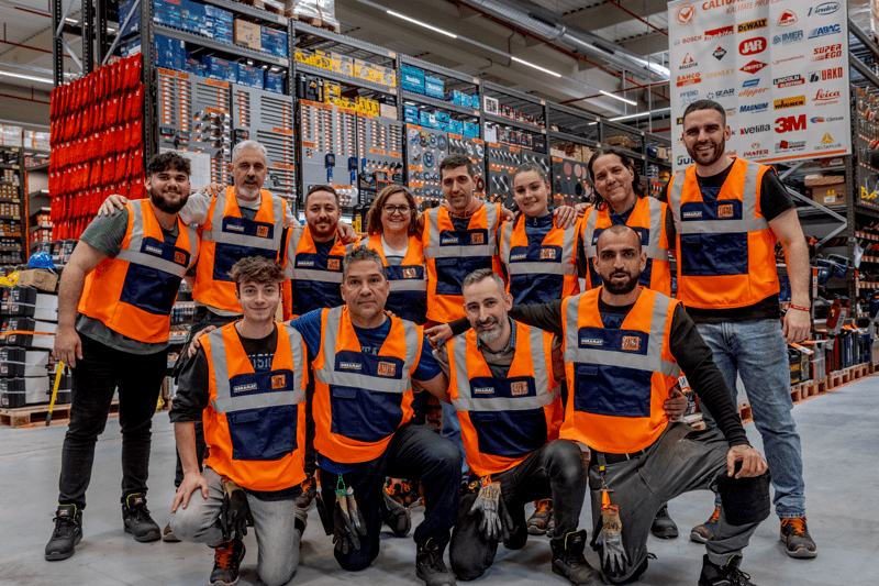 ALMACÉN FERROL_ Vendedor/a experto/a en sanitario (indefinido) image