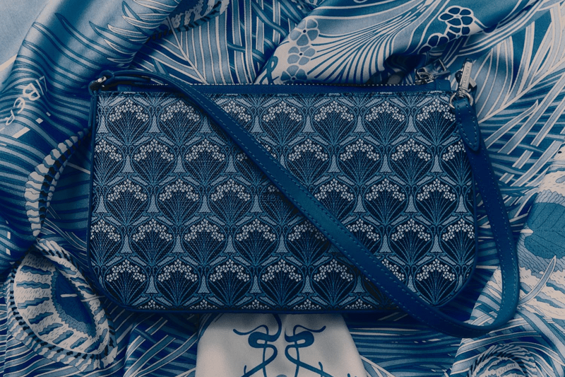Accessories Sales Associate (37.5 hours) image