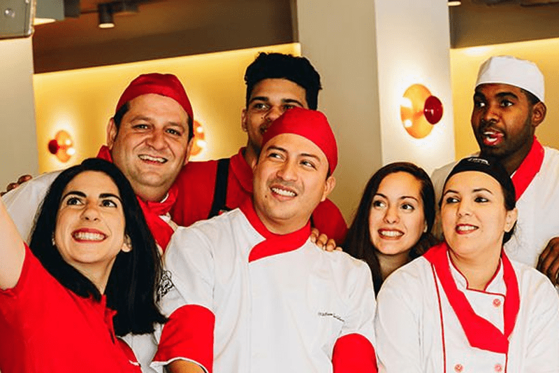 CAMARERO/A Y COCINERO/A EN VIPS COLMENAR VIEJO image