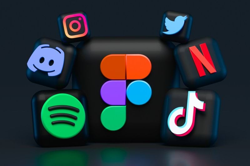 SOCIAL MEDIA CREATOR – GLOBAL VISIBILITY & IMPACT image