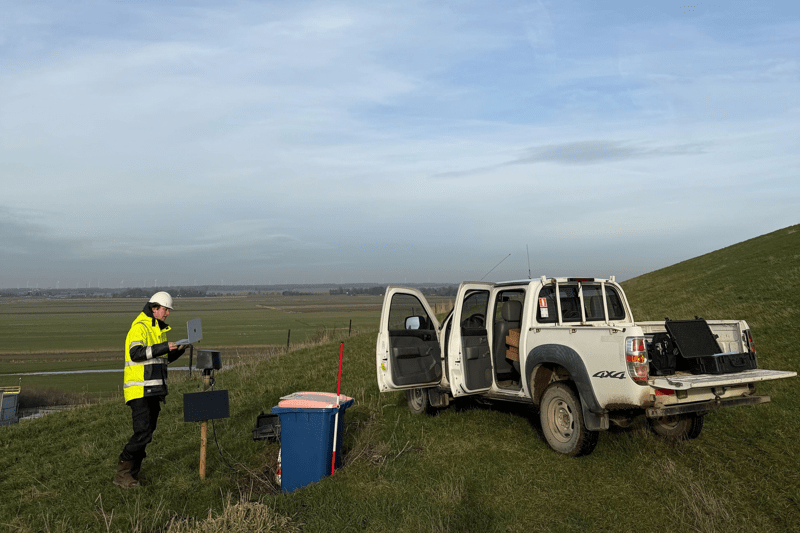 Operations engineer image