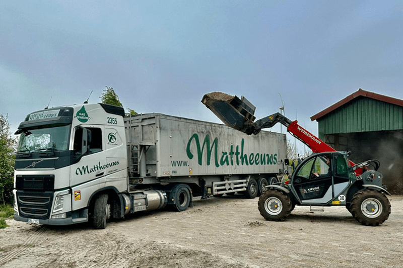 Professional Truck Driver (m/f/d) for International Tipper Transport Wanted image