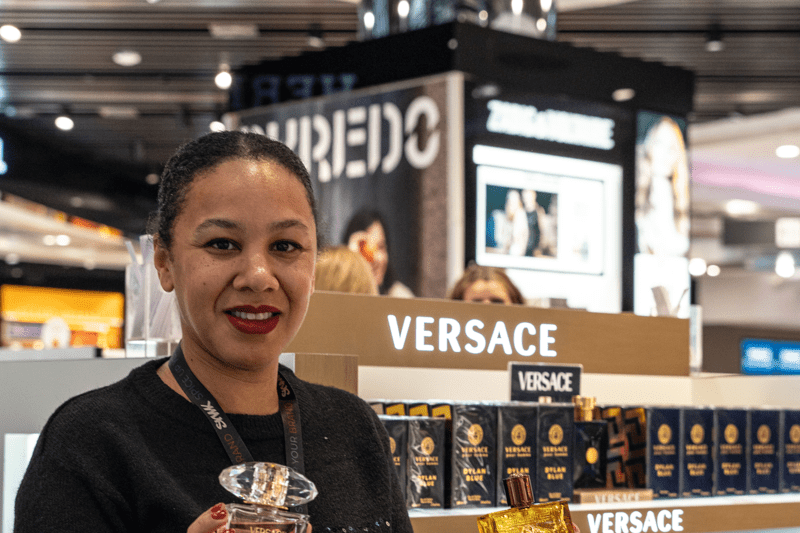 Conseillère en Vente (H/F) – Versace & Michael Kors image