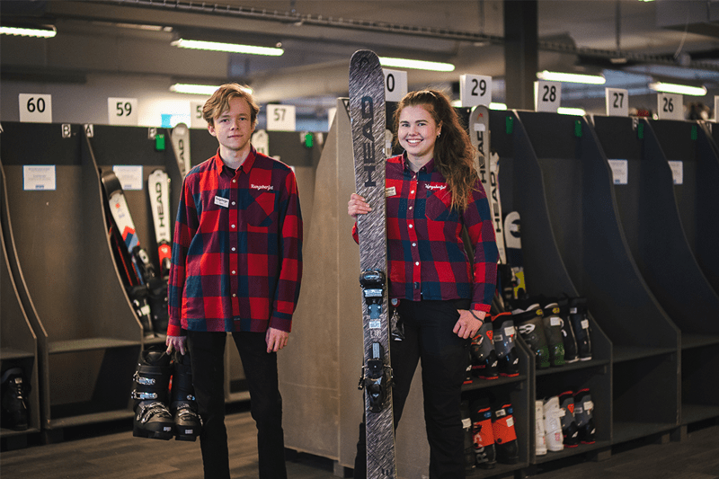 Skiduthyrare/skid- och snowboardlärare | Kombitjänst image