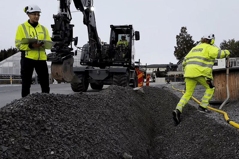 El-Montör för arbeten i skylift, med kranbil och i ”gropen”! image