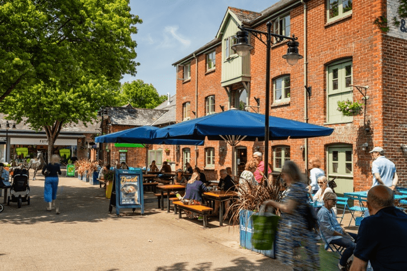 Kitchen Porter- Mon-Fri 9am-5pm image