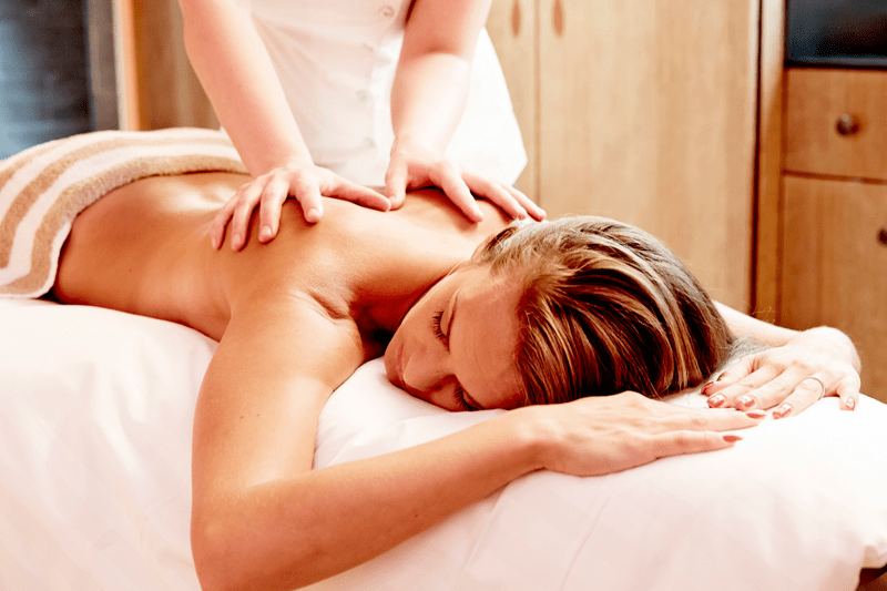 Massage, hud- eller spaterapeut image