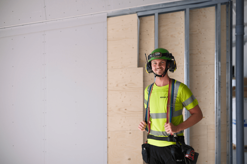 Betong- och träarbetare med yrkesbevis image