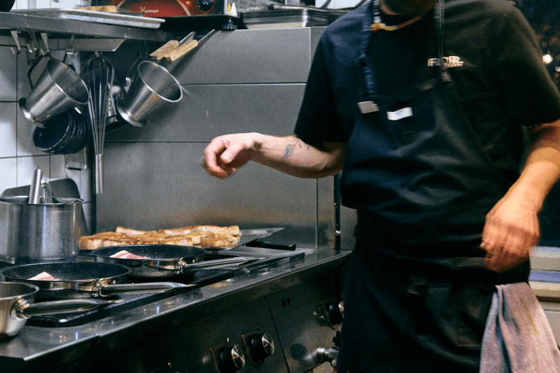 Rekryteringsdag hos RA Hospitality Köksbiträden och "junior kockar" image