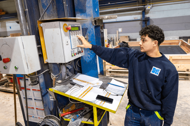Stagiair Productie Klein Buiten Standaard Prefab image