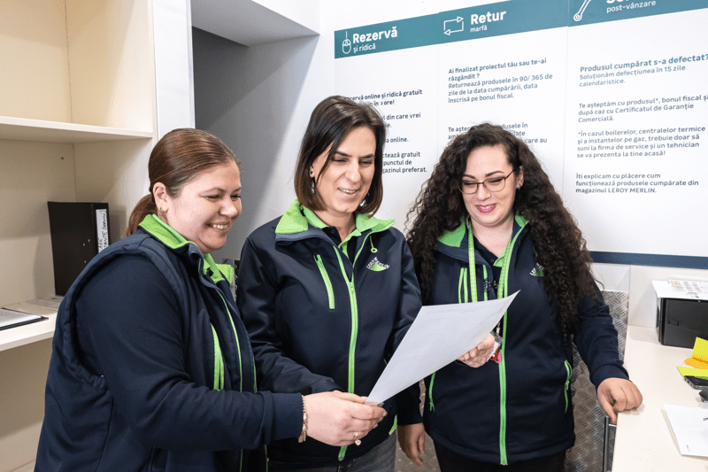 Manager Relații și Servicii Clienți image