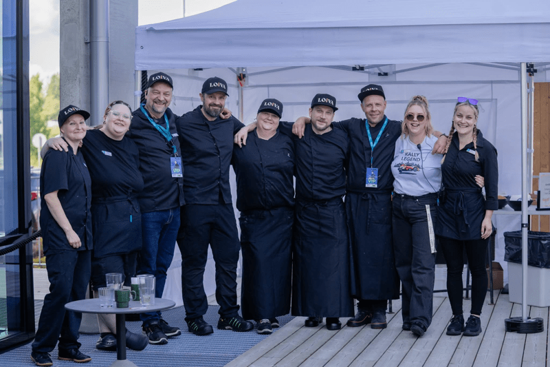 Tarjoilijoita talvisesonkiin 26-27 Himoksen Laaksoravintola Loivaan image