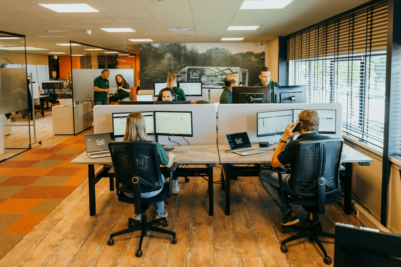 Customer care aftersales specialist image