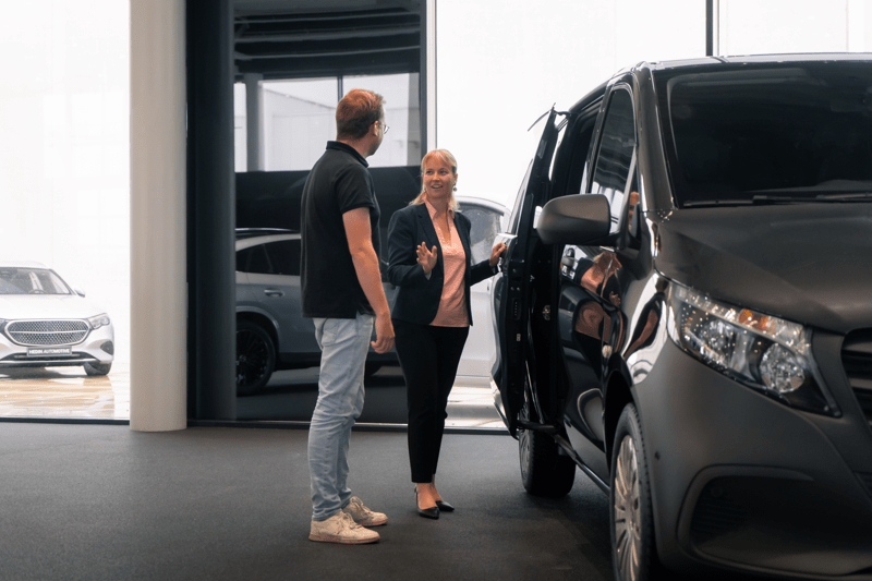 Sales Advisor Vans image