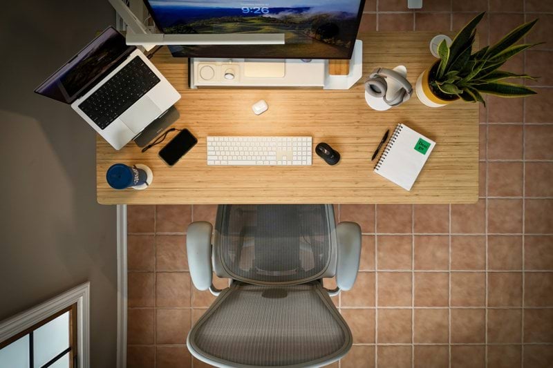 People & Operations Service Analyst image