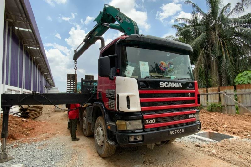 Chauffeur Poids Lourds 8x4 & Grue -  H/F image