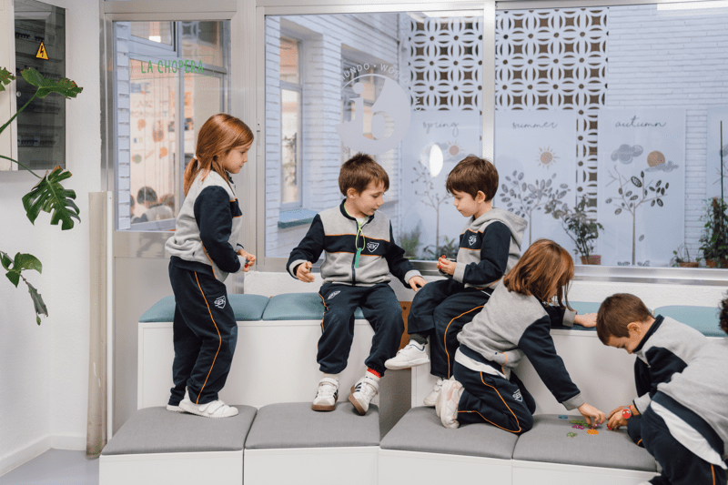Primary English Teacher image