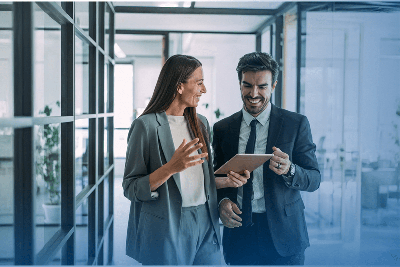 Director Comercial image