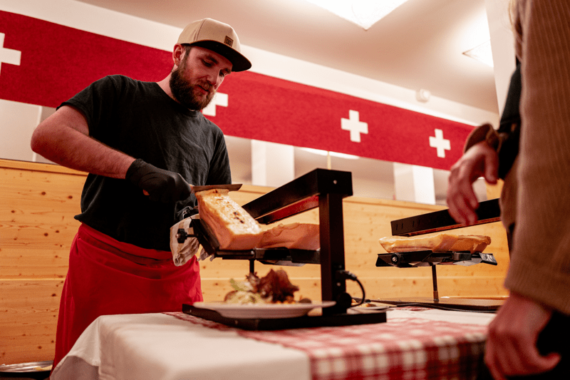 Service-Küchenhilfe (m/w/d) in den Alpen bei Frosch Sportreisen image
