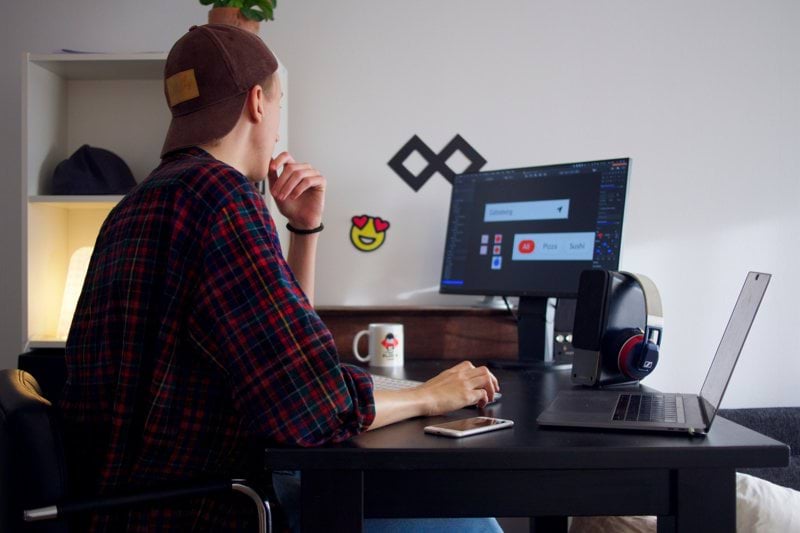 Graphic Designer 🎨 | Join a US-based Company 🤝📊 |📍Remote image
