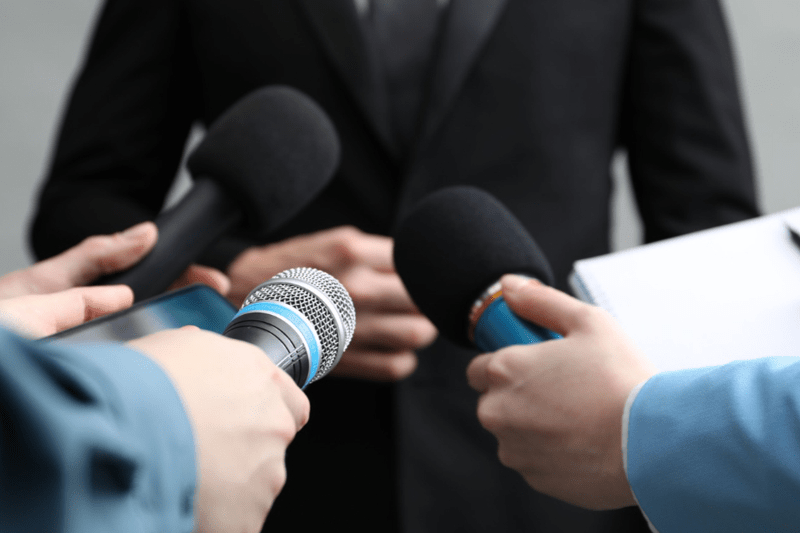 Ekonomikas un politikas 360 TV ziņu žurnālists/-e image