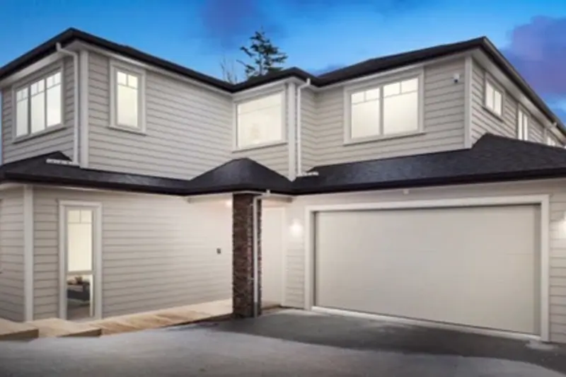 Garage Door Technician image
