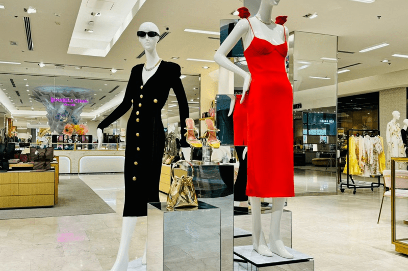 Visual Merchandiser - Saks 5th Avenue, Bahrain image