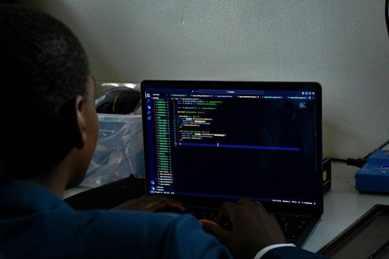 Senior Android Developer image