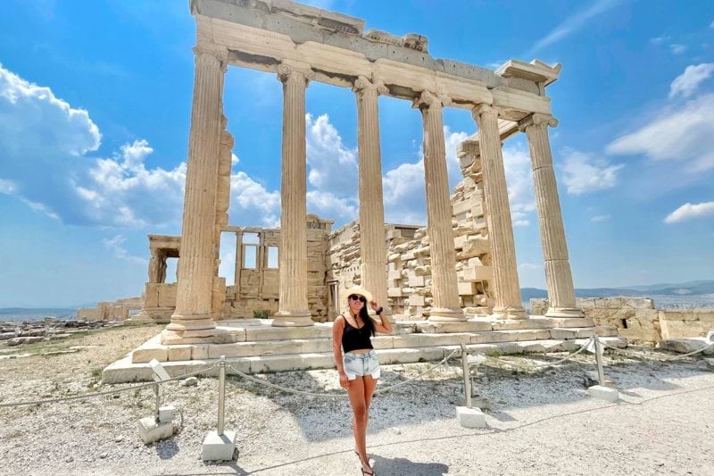 Jobba med kundtjänst för välkända varumärken i Greklands huvudstad Aten image