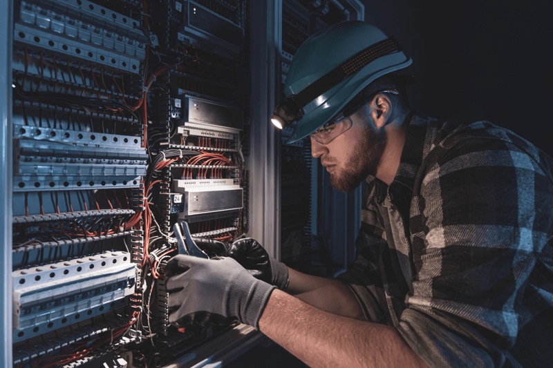 Elektroniker (m/w/d) für Betriebstechnik – Festanstellung in Dauernachtschicht image