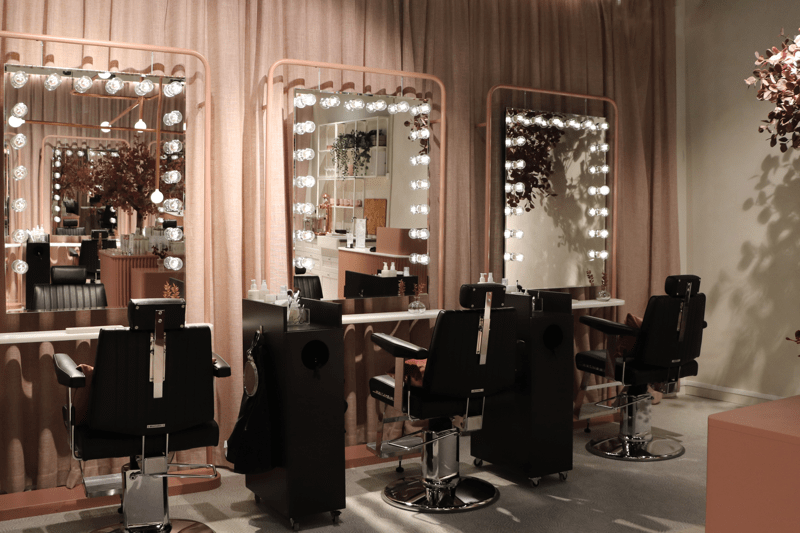 Vi söker frans-& bryn stylister till våra salonger image