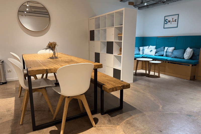 ACCOMPAGNANT(E) EDUCATIF PETITE ENFANCE + OFFICE  en crèche (H/F)- La Maison Kangourou image