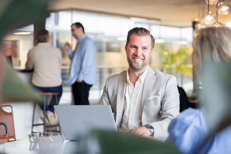 Seniorkonsult Digital arbetsplats på Advania image