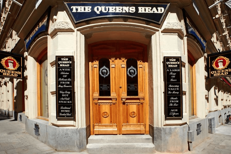 Köksmästare på The Queens Head image