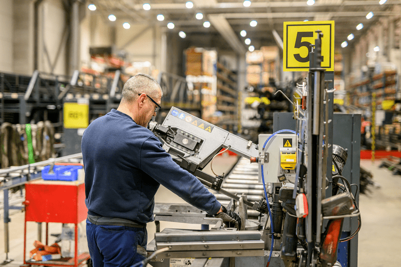 Field Service Engineer image