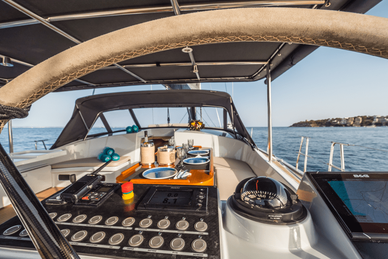 Deck/Cook/Stew | Swan 77 image