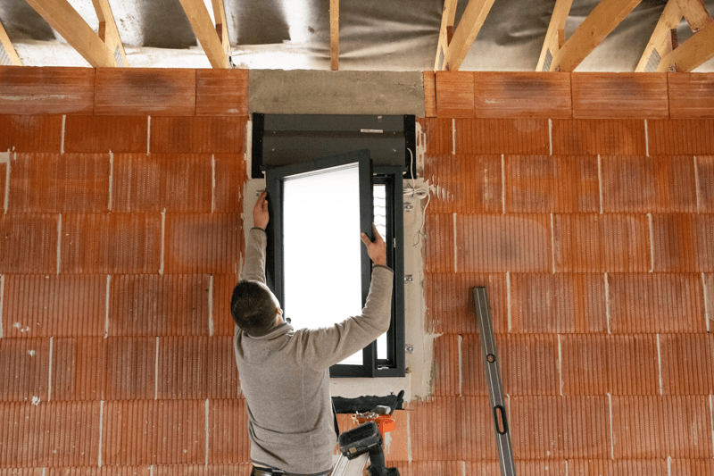 Poseur menuiserie expérimenté H/F image