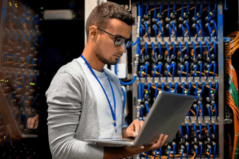 TECNICO INFRAESTRUCTURAS TIC - REF: TEC-TIC-0126-1 image