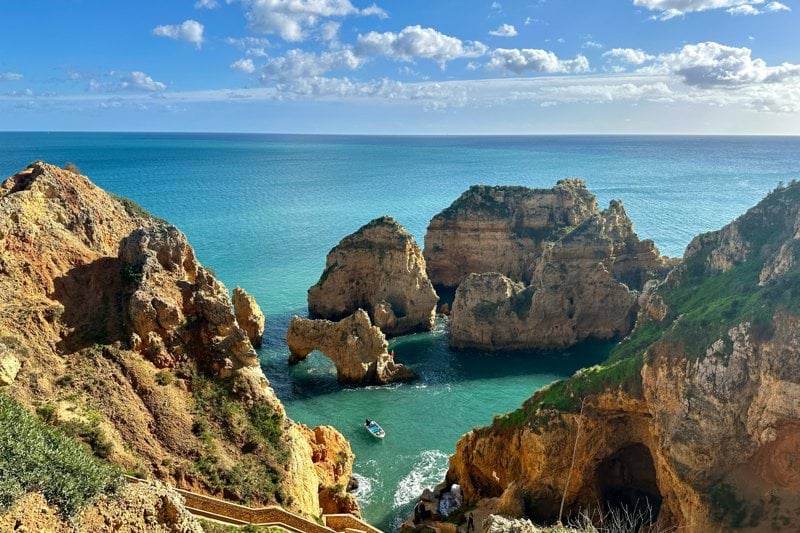 B2B Travel Agent - Italian - Portugal image