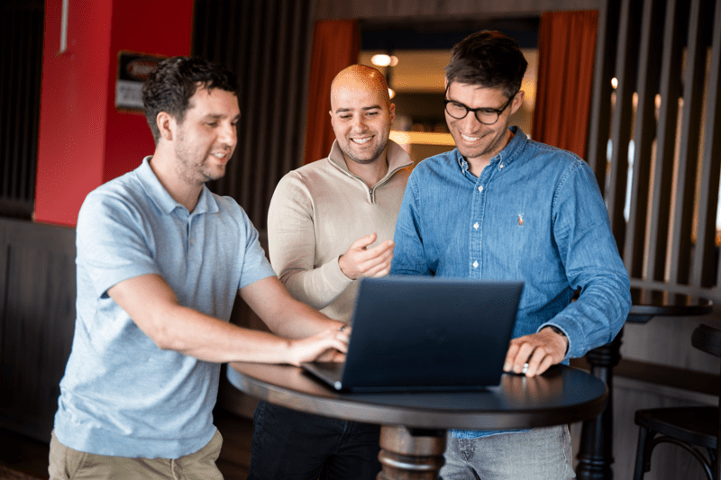 Senior QuantitativeBusiness Analyst image