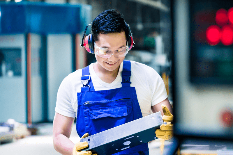 PRESS BRAKE OPERATOR / KM Lasercut image