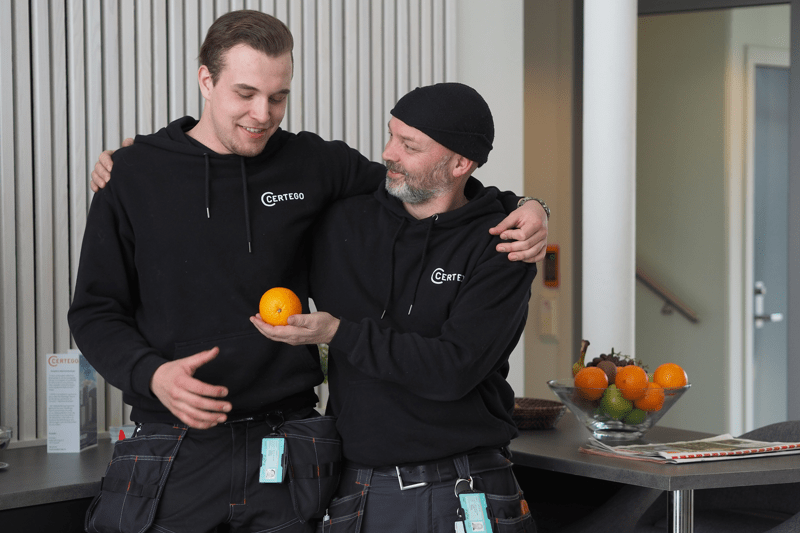 Er du vår nye lærling? Hos oss får du opplæring av de beste i bransjen! image