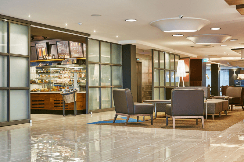 Food and Beverage Assistant image